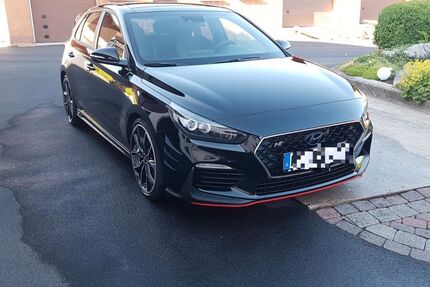 Hyundai i30 92.232 km 19.500 &euro; Hilders 36115