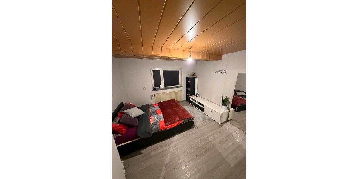 Doppelhaushälfte Gersfeld (Rhön) - 8 Zimmer, 224 m&sup2;, 298.000&euro; | Angebot:25421208