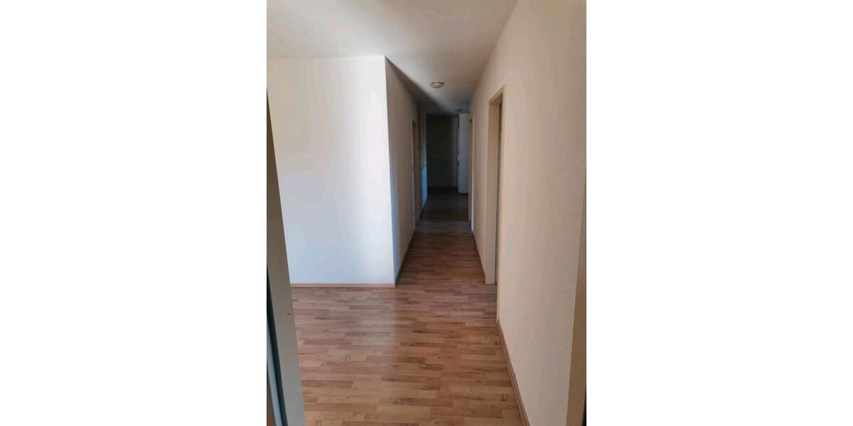 Dachgeschoßwohnung Wildflecken - 4 Zimmer, 126 m&sup2;, 95.000&euro; | Angebot:26920298