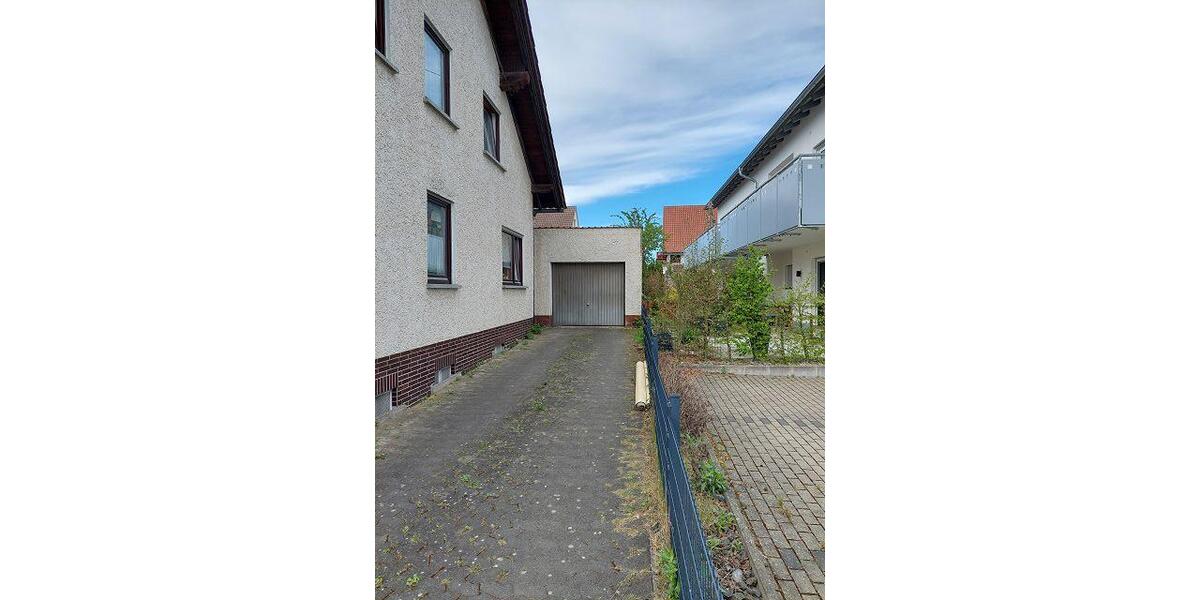 Einfamilienhaus Großenlüder - 9 Zimmer, 223 m&sup2;, 435.000&euro; | Angebot:27040113