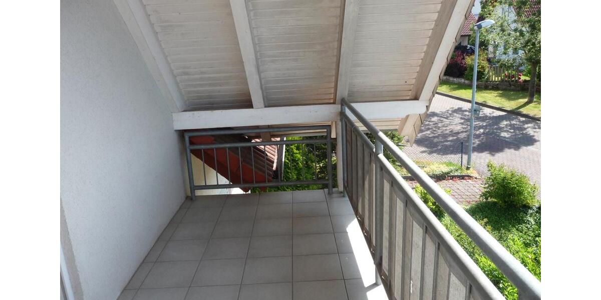 Dachgeschoßwohnung Niederaula - 3 Zimmer, 75 m&sup2;, 568&euro; | Angebot:26152137