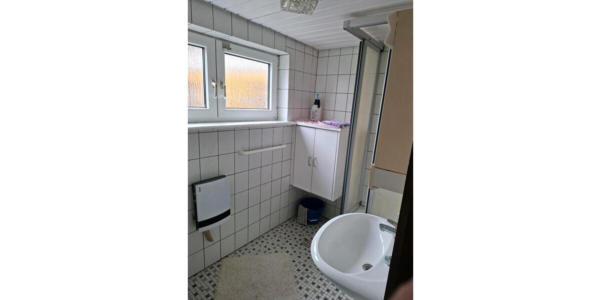 Einfamilienhaus Bad Salzschlirf - 8 Zimmer, 240 m&sup2;, 135.000&euro; | Angebot:23580955