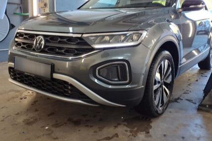 VW T-Roc 19.870 km 24.630 &euro; Hünfeld 36088