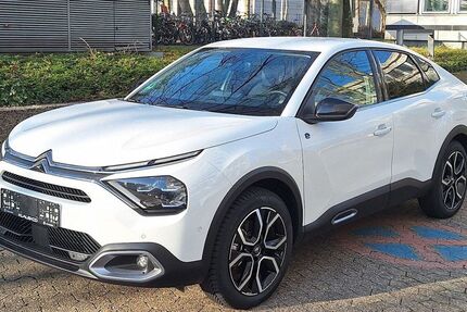 Citroen C4 X 14.081 km 22.999 &euro; Gersfeld 36129