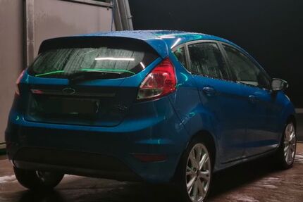 Ford Fiesta 180.000 km 4.299 &euro; Dipperz 36160