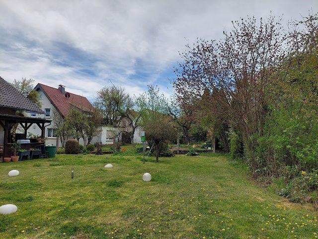 Einfamilienhaus Großenlüder - 9 Zimmer, 223 m&sup2;, 435.000&euro; | Angebot:27040113