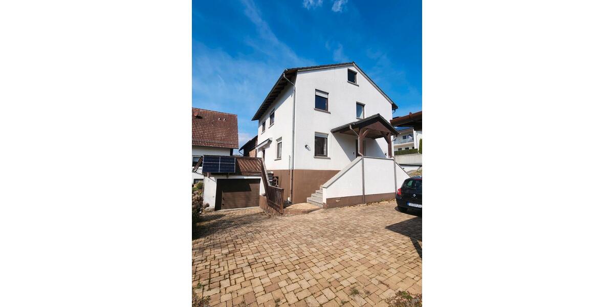 Einfamilienhaus Eiterfeld - 7 Zimmer, 140 m&sup2;, 215.000&euro; | Angebot:26725441
