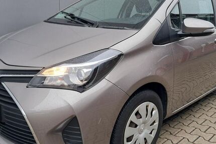 Toyota Yaris 69.411 km 11.480 &euro; Schlüchtern 36381