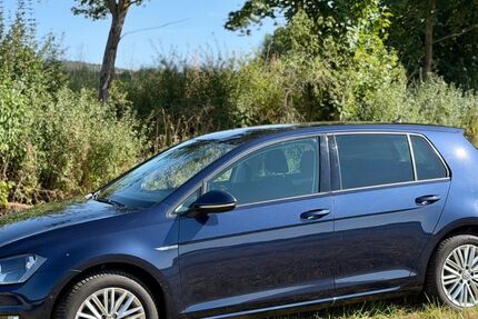 VW Golf 203.000 km 5.850 &euro; Schlitz 36110