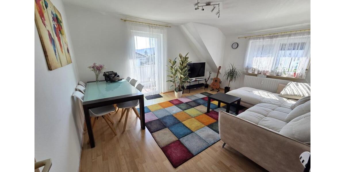 Dachgeschoßwohnung Schlüchtern - 3 Zimmer, 80 m&sup2;, 660&euro; | Angebot:25859888