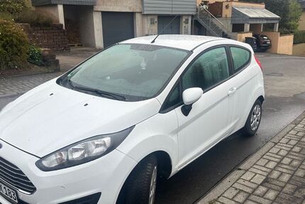 Ford Fiesta 146.000 km 3.700 &euro; Künzell 36093