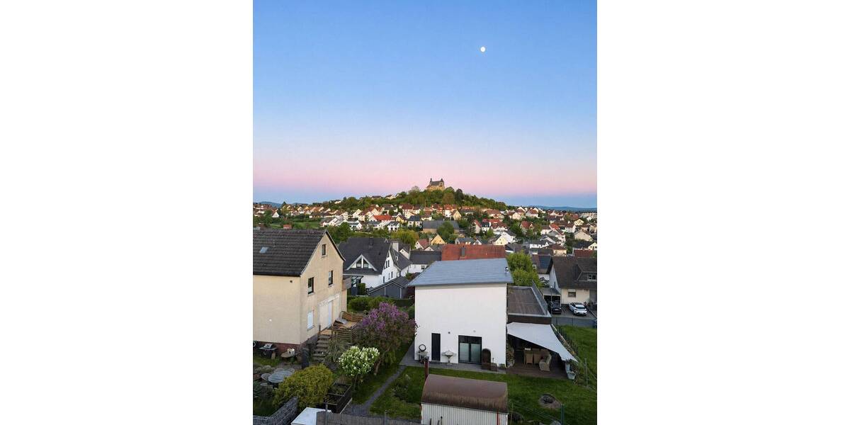 Etagenwohnung Petersberg - 3 Zimmer, 120 m&sup2;, 1.300&euro; | Angebot:26806240