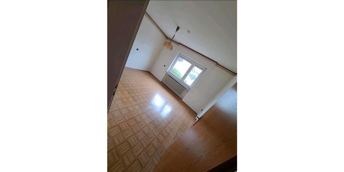 Erdgeschoßwohnung Niederaula - 4 Zimmer, 83 m&sup2;, 650&euro; | Angebot:25613816