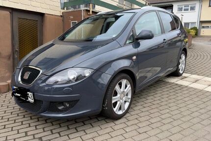 Seat Altea 224.000 km 2.350 &euro; Storndorf 36318