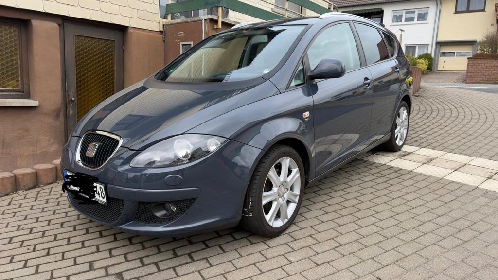 Seat Altea 224.000 km 2.350 &euro; Storndorf 36318