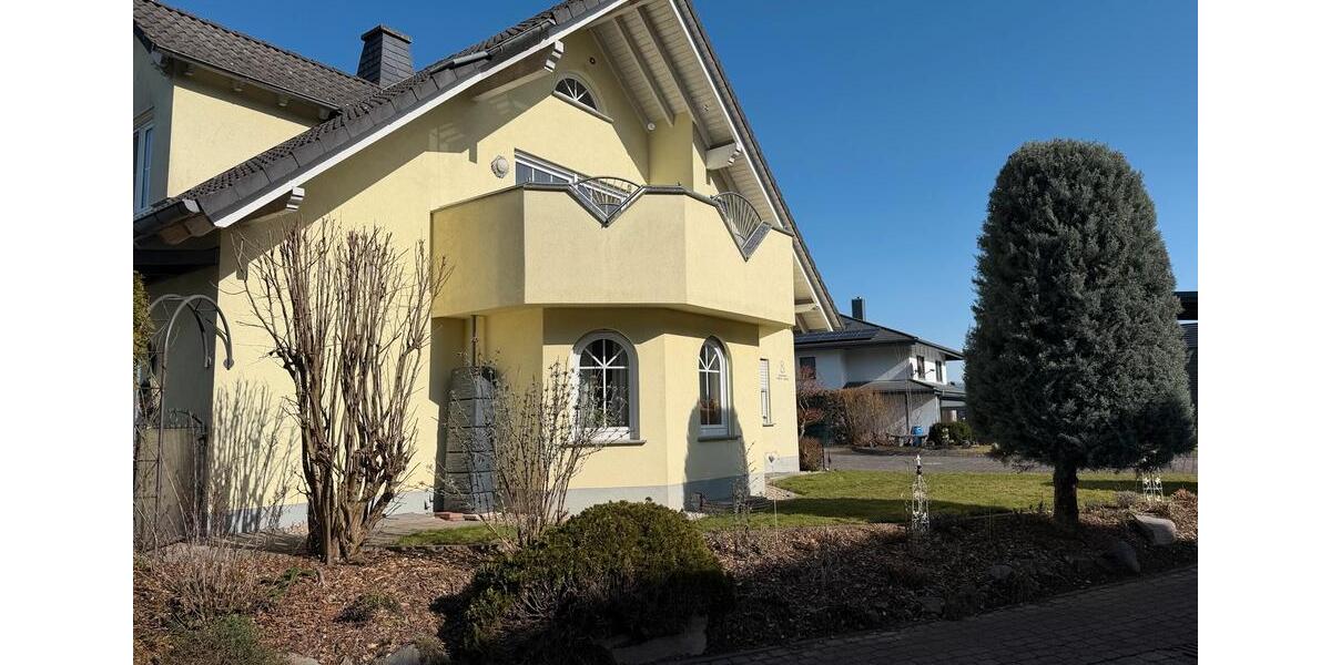 Mehrfamilienhaus, Wohnhaus Eichenzell - 12 Zimmer, 300 m&sup2;, 850.000&euro; | Angebot:25306853