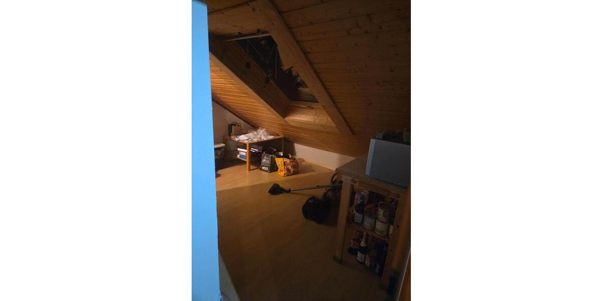 Dachgeschoßwohnung Tann (Rhön) - 3 Zimmer, 85 m&sup2;, 550&euro; | Angebot:25926165