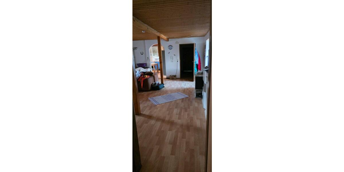 Etagenwohnung Wildflecken - 1 Zimmer, 140 m&sup2;, 600&euro; | Angebot:26019900