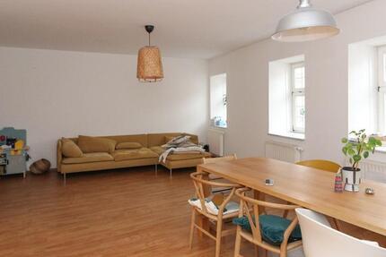 Wohnung Fulda - 3 Zimmer, 90 m&sup2;, 870&euro; | Angebot:19860617