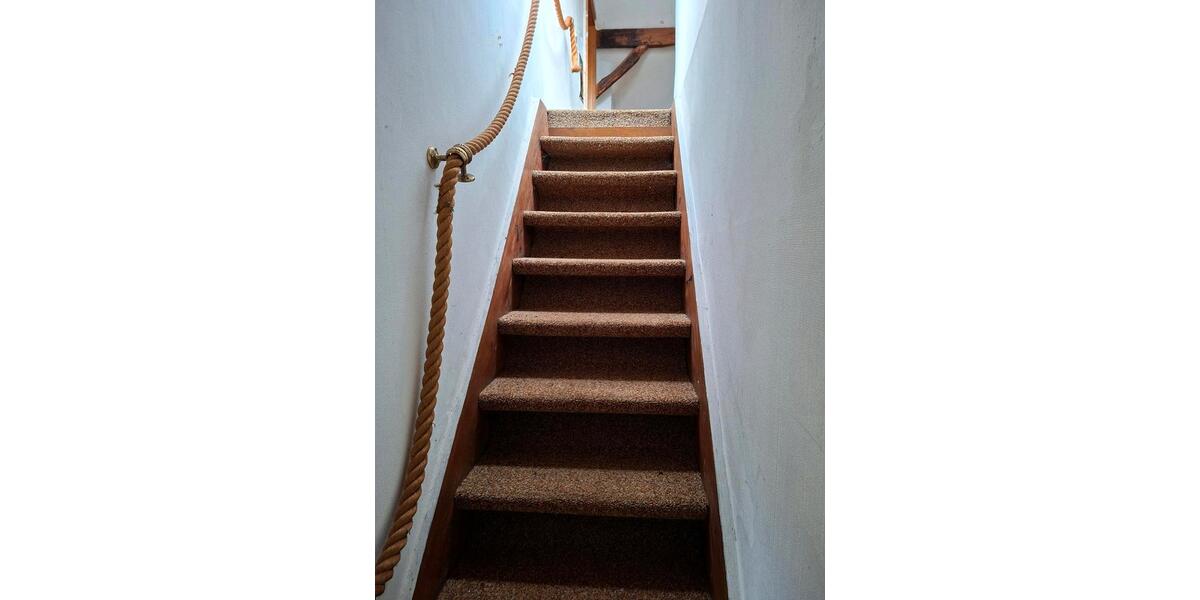 Einfamilienhaus Bad Salzschlirf - 8 Zimmer, 240 m&sup2;, 135.000&euro; | Angebot:23580955