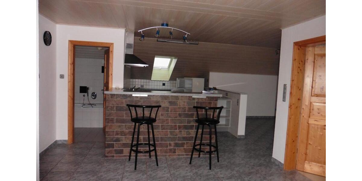 Dachgeschoßwohnung Bischofsheim in der Rhön - 2 Zimmer, 73 m&sup2;, 370&euro; | Angebot:26044243