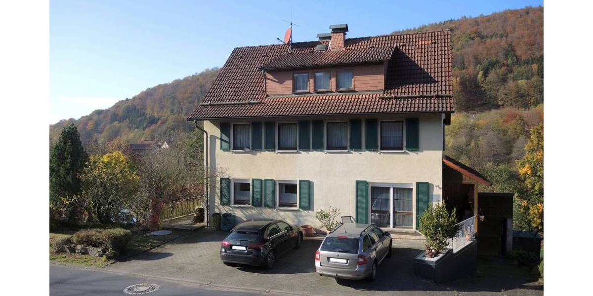 Einfamilienhaus Riedenberg - 8 Zimmer, 185 m&sup2;, 175.000&euro; | Angebot:25837168