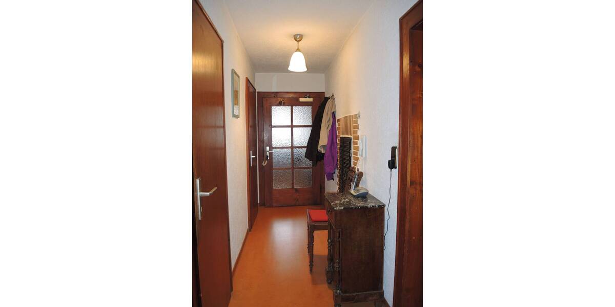 Einfamilienhaus Riedenberg - 8 Zimmer, 185 m&sup2;, 175.000&euro; | Angebot:25837168