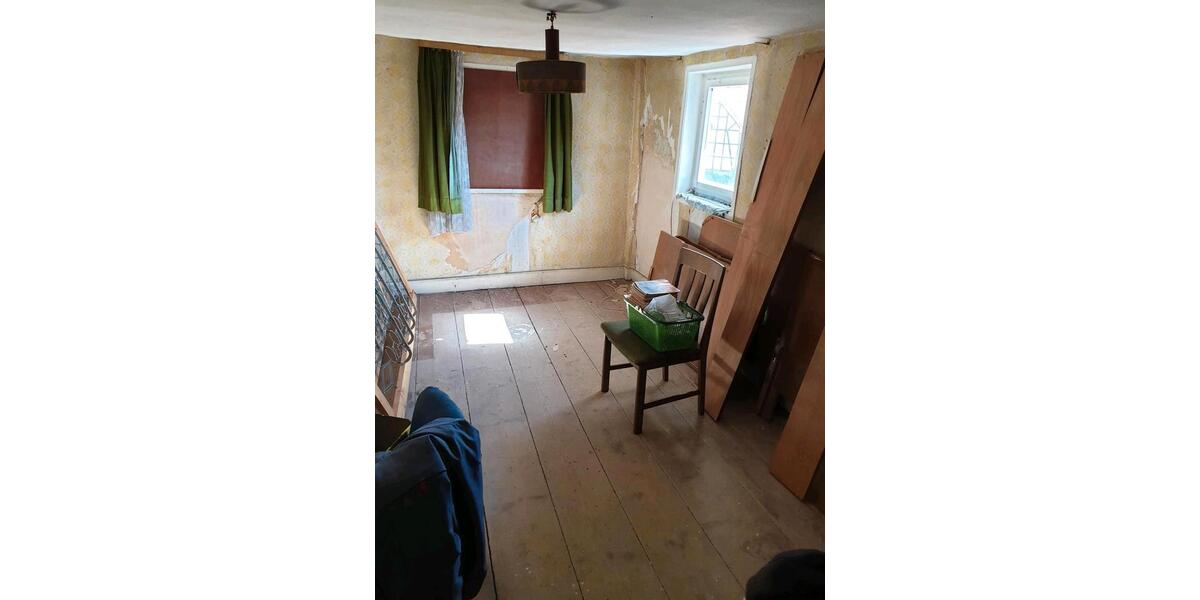Einfamilienhaus Niederaula - 2 Zimmer, 150 m&sup2;, 69.000&euro; | Angebot:26321971