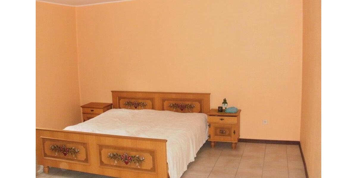 Mehrfamilienhaus, Wohnhaus Freiensteinau - 12 Zimmer, 240 m&sup2;, 265.000&euro; | Angebot:25933358