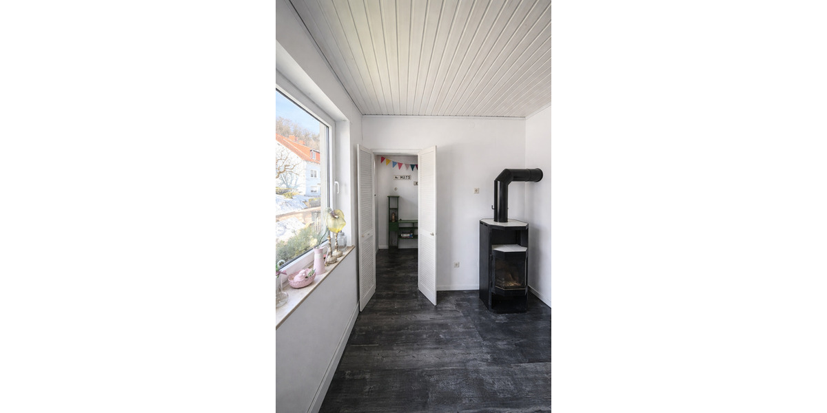 Einfamilienhaus Eiterfeld Arzell - 8 Zimmer, 220 m&sup2;, 339.000&euro; | Angebot:25726366