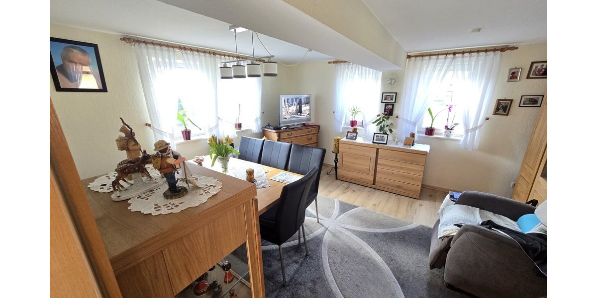 Kalbach-OT, EFH + Scheune - Einfamilienhaus Kalbach Uttrichshausen | Angebot:26093481