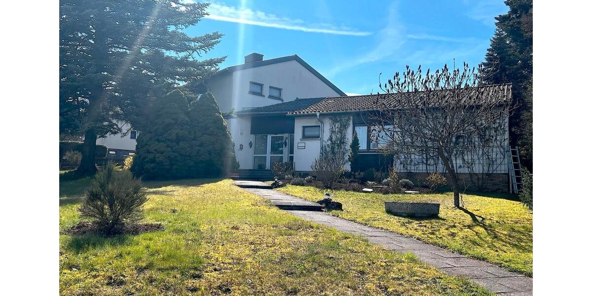 Einfamilienhaus Herbstein - 10 Zimmer, 180 m&sup2;, 295.000&euro; | Angebot:26126475