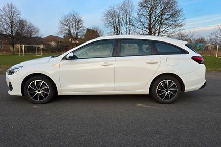 Hyundai i30 102.000 km 13.900 &euro; Grebenhain 36355