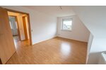 Niederaula, 4 ZKB, DG,110m² + Balkon+Garten - Dachgeschoßwohnung Niederaula Mengshausen | Angebot:23815966