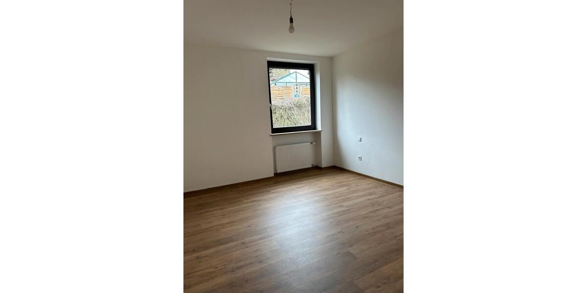 Etagenwohnung Bad Brückenau - 3 Zimmer, 80 m&sup2;, 140.000&euro; | Angebot:26875310
