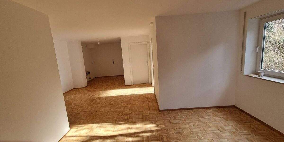 Etagenwohnung Schlüchtern - 2 Zimmer, 83 m&sup2;, 690&euro; | Angebot:25752233