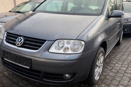 VW Touran 268.000 km 1.190 &euro; Petersberg 36100
