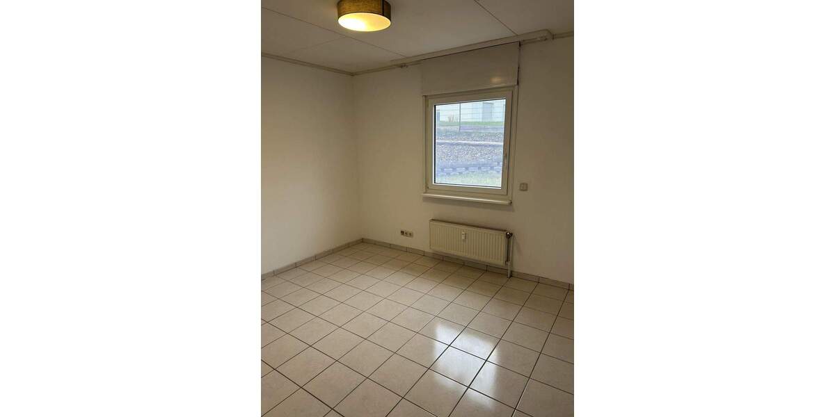 Mehrfamilienhaus, Wohnhaus Neuhof Hattenhof - 7 Zimmer, 210 m&sup2;, 360.000&euro; | Angebot:25815436