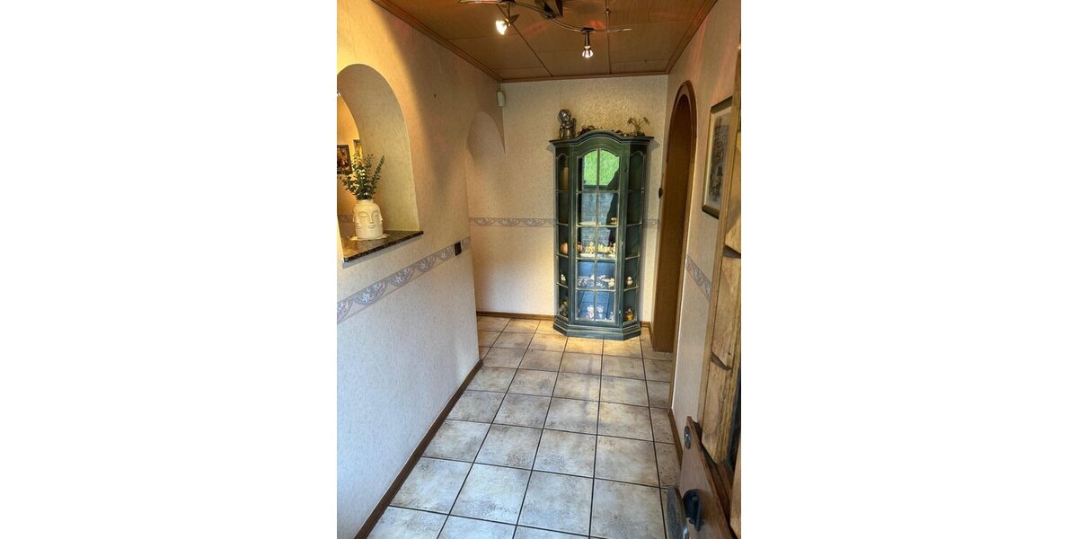 Burghaun, 1-2 Fam. Haus - Einfamilienhaus Burghaun | Angebot:26935215