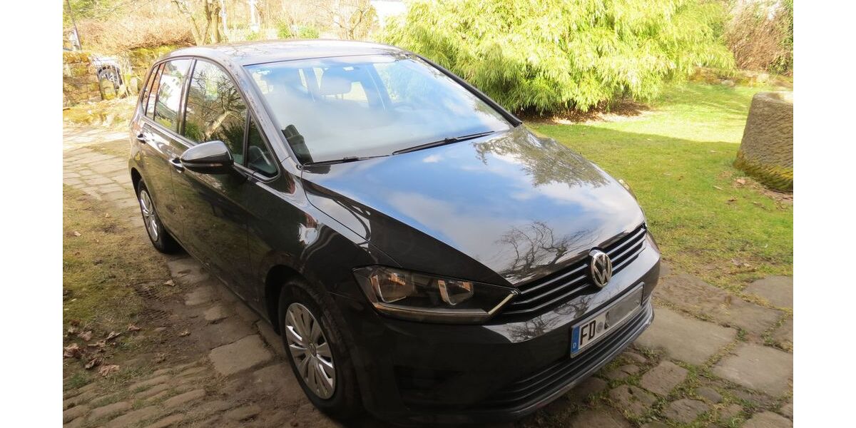 VW Golf Sportsvan 105.500 km 9.250 &euro; Hosenfeld 36154