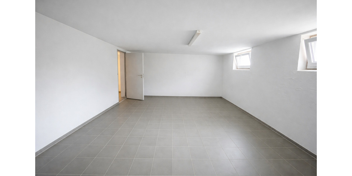 Gewerbeobjekt Künzell - 160&euro; | Angebot:25349696