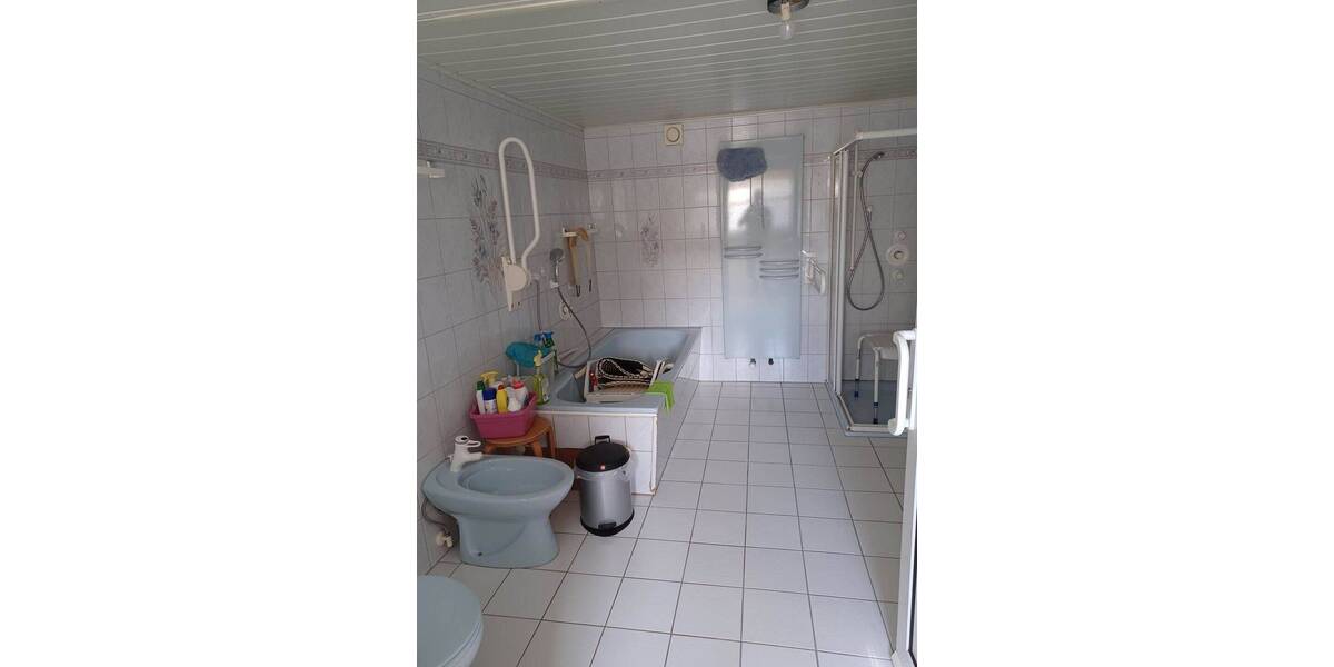 Bauernhaus, Landhaus Grebenhain Nösberts-Weidmoos - 8 Zimmer, 246 m&sup2;, 199.000&euro; | Angebot:26673620