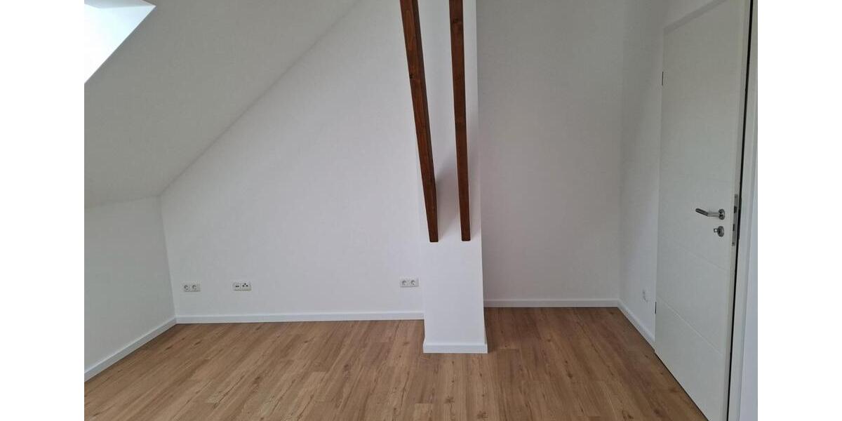 Maisonettenwohnung Petersberg - 3 Zimmer, 100 m&sup2;, 1.295&euro; | Angebot:26656474