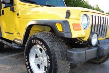 Jeep Wrangler 154.000 km 16.100 &euro; Flieden 36103
