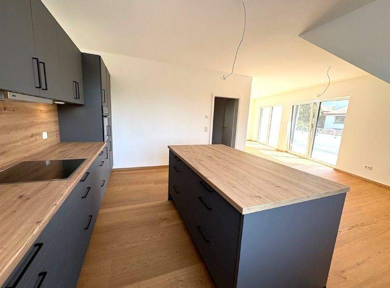 Etagenwohnung PETERSBERG BÖCKELS Böckels - 4 Zimmer, 204 m&sup2;, 1.990&euro; | Angebot:25769997