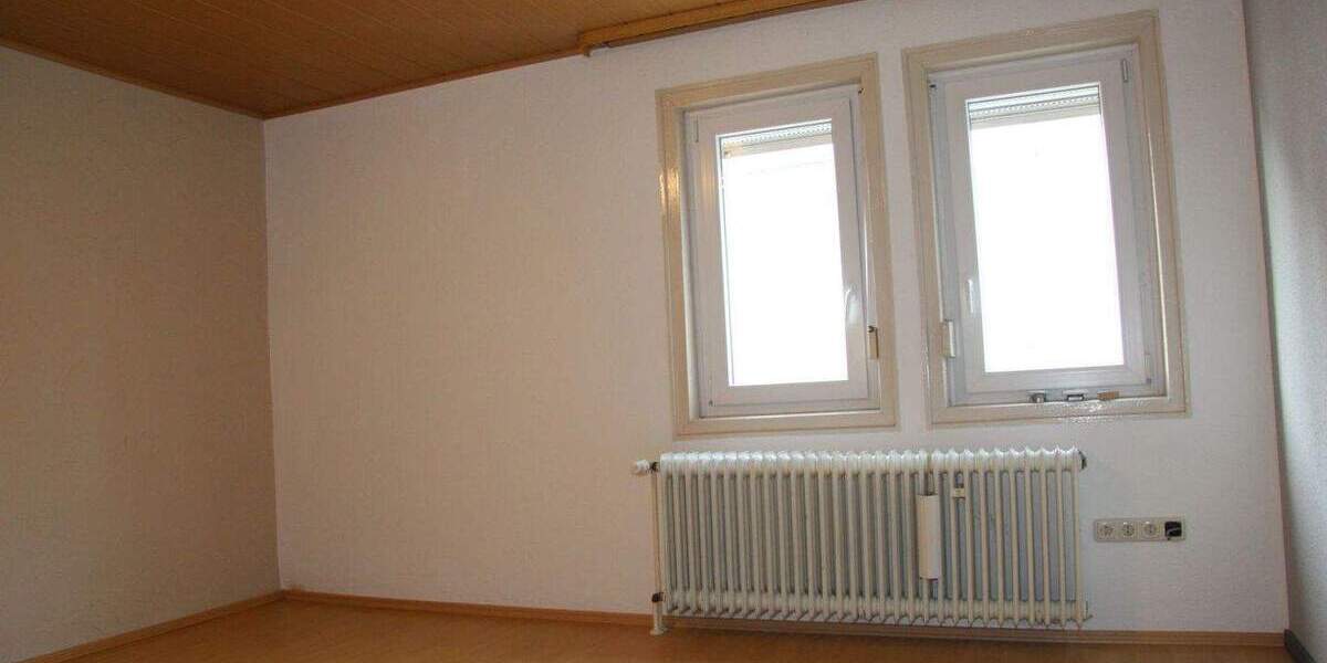 Mehrfamilienhaus, Wohnhaus Schlitz - 6 Zimmer, 115 m&sup2;, 125.000&euro; | Angebot:25731329