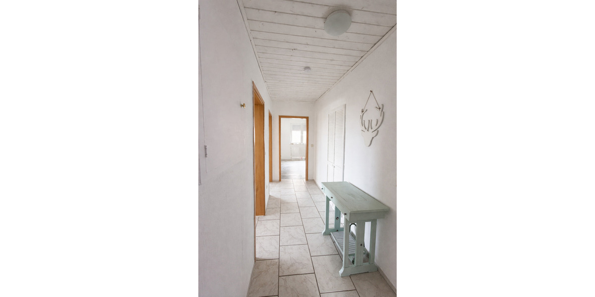 Einfamilienhaus Eiterfeld Arzell - 8 Zimmer, 220 m&sup2;, 339.000&euro; | Angebot:25726366