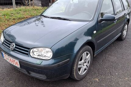 VW Golf 291.000 km 999 &euro; Eichenzell 36124