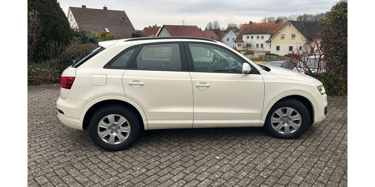 Audi Q3 225.000 km 9.600 &euro; Burghaun 36151
