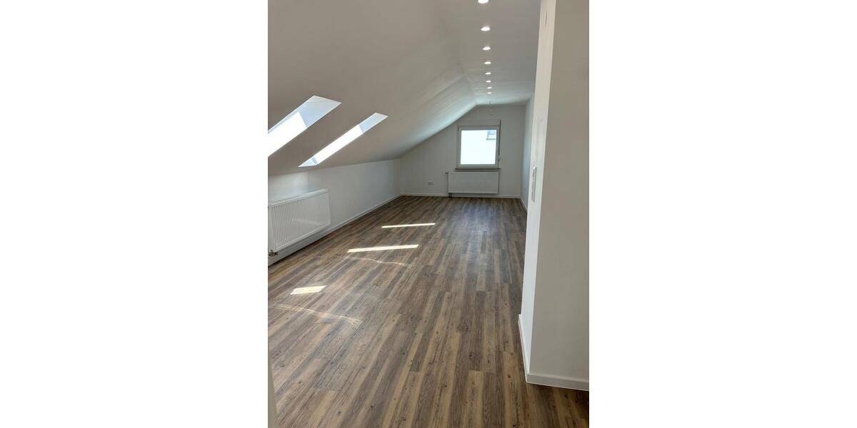 Etagenwohnung Eichenzell - 4 Zimmer, 75 m&sup2;, 1.000&euro; | Angebot:26050749